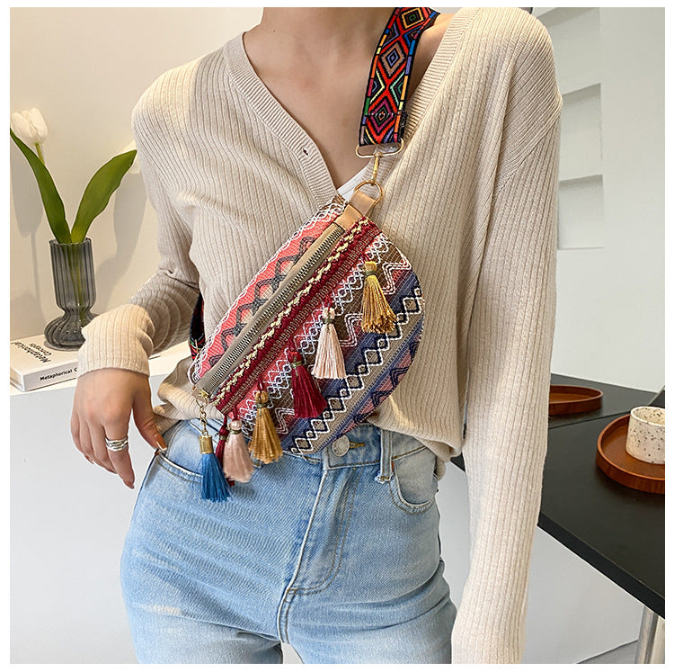 Fashion Ladies Colorful Chest Bag-khaki.