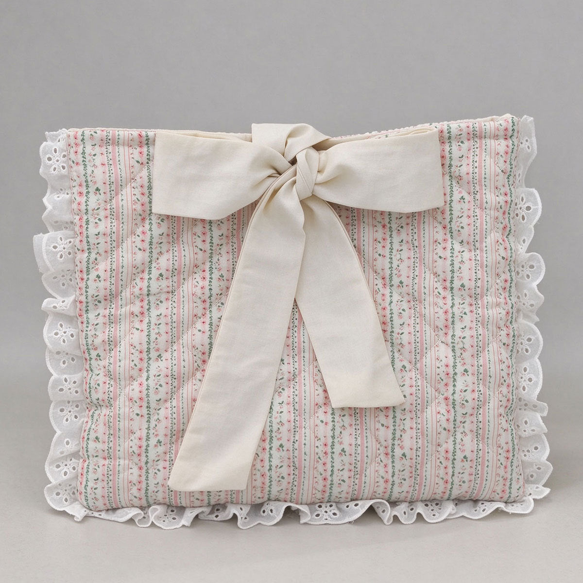 Lace Quilted Bible Bag