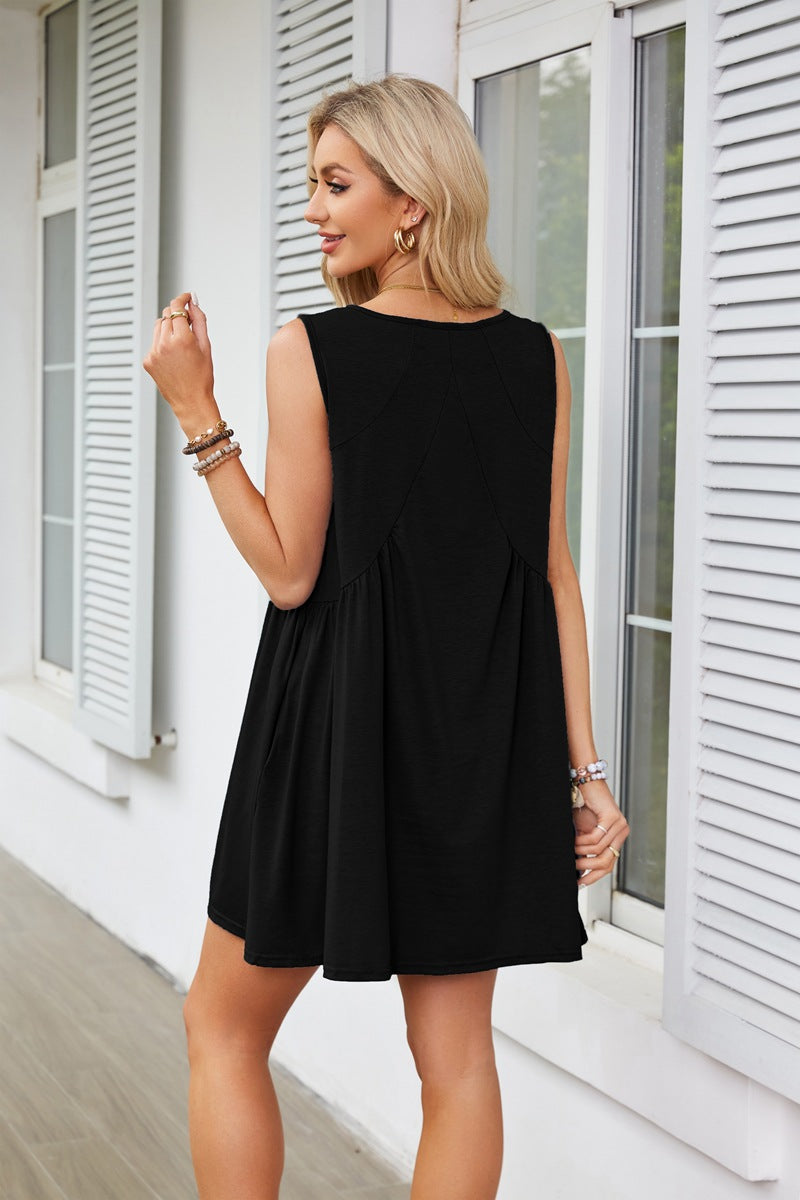 V-neck Sleeveless Pleated Pocket Dress