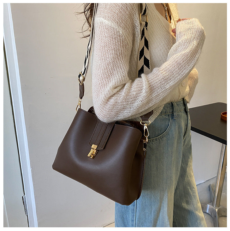 Single Shoulder Crossbody Bag Personality Underarm Bag Textured Bag