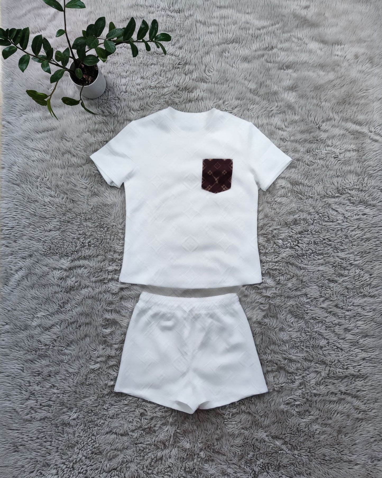 Textured Front Pocket Shorts And Shorts Set