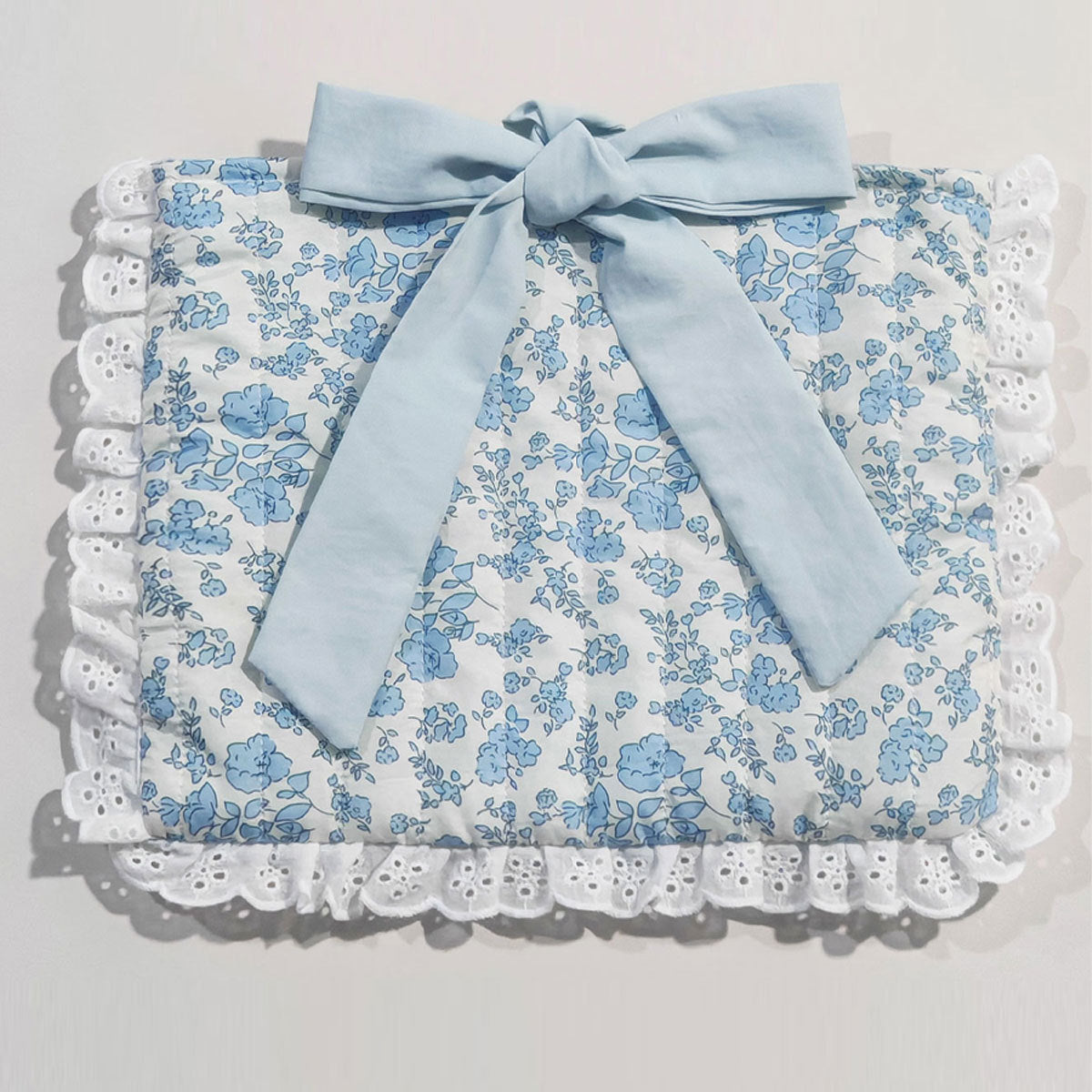 Lace Quilted Bible Bag