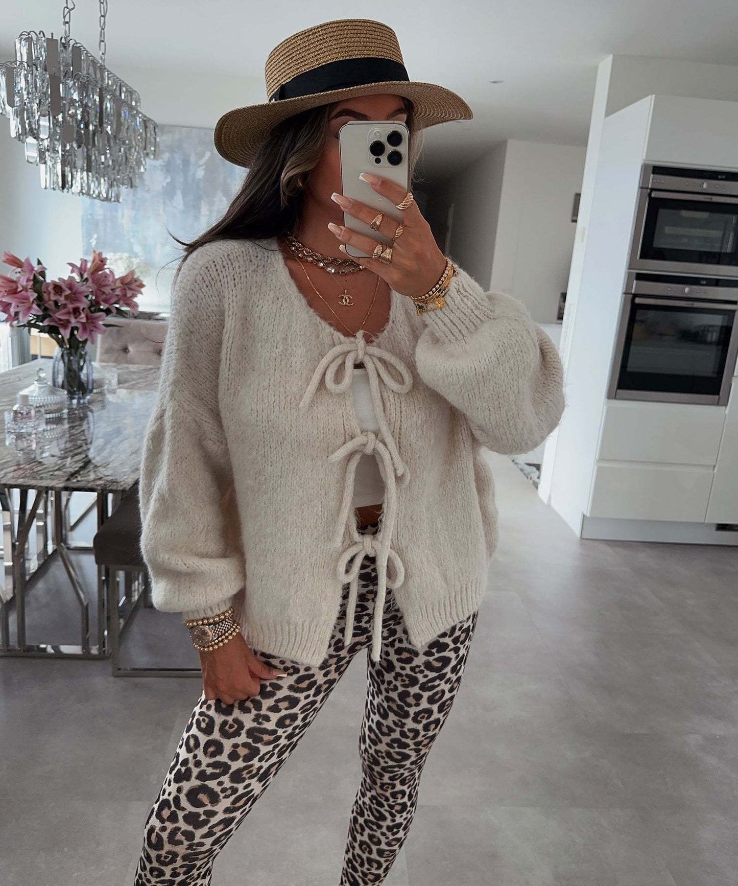 Women's Round Neck Lace-up Knitted Cardigan Sweater