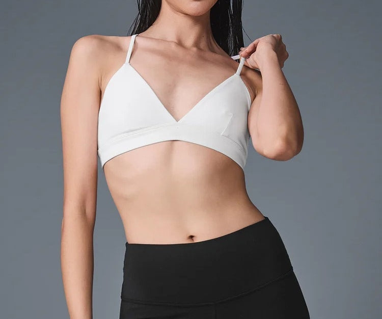 Women's Black Light Support Sports Bra – Activewear Yoga Top