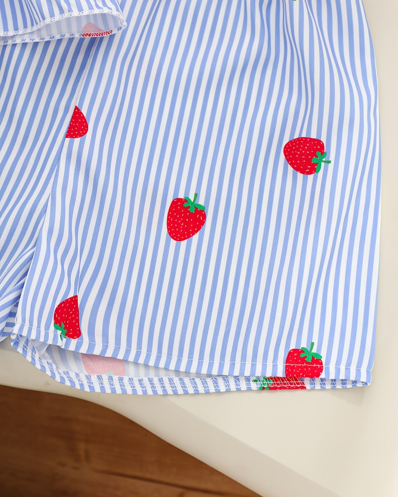 Strawberries and Bows set