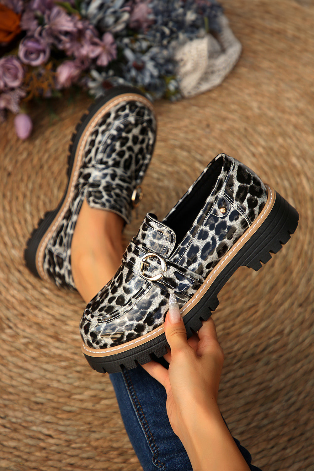 Retro Leopard PU Leather Loafer Shoes