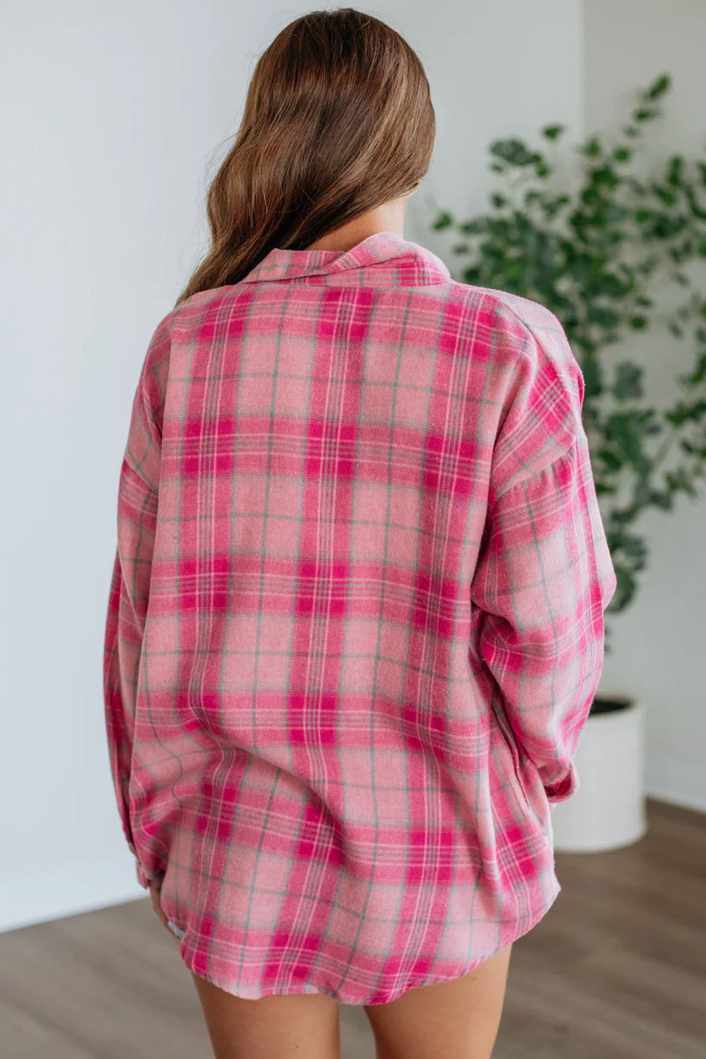 Plaid Print Rounded Hem Long Sleeve Shirt with Pockets