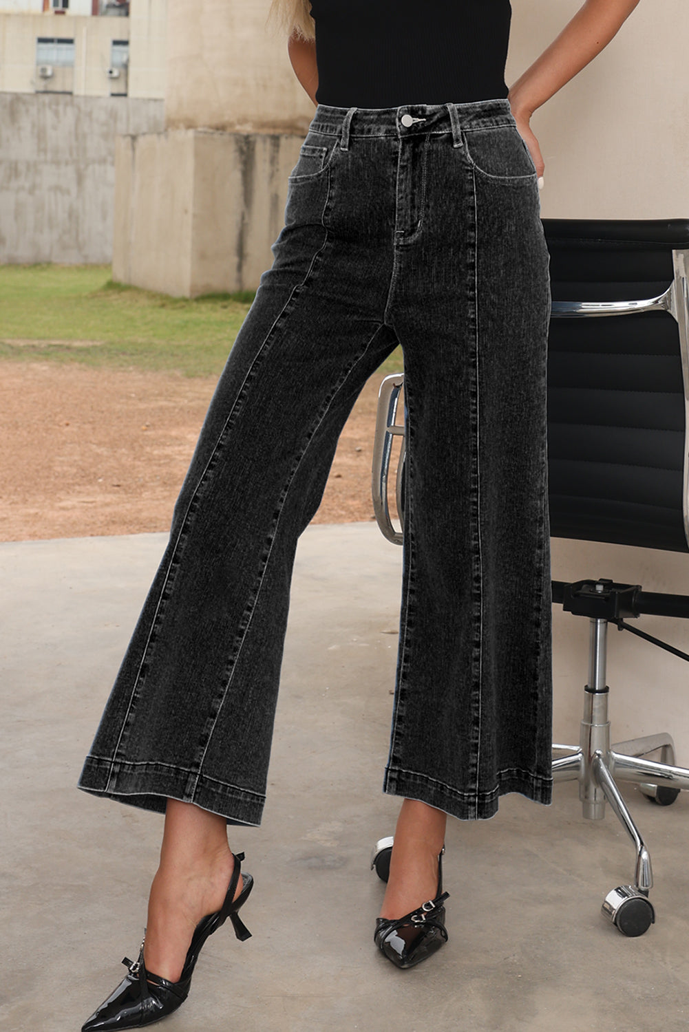 Plain Seam Detail Flared Bottom Ankle Length Jeans