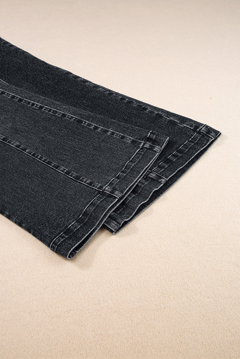 Plain Seam Detail Flared Bottom Ankle Length Jeans