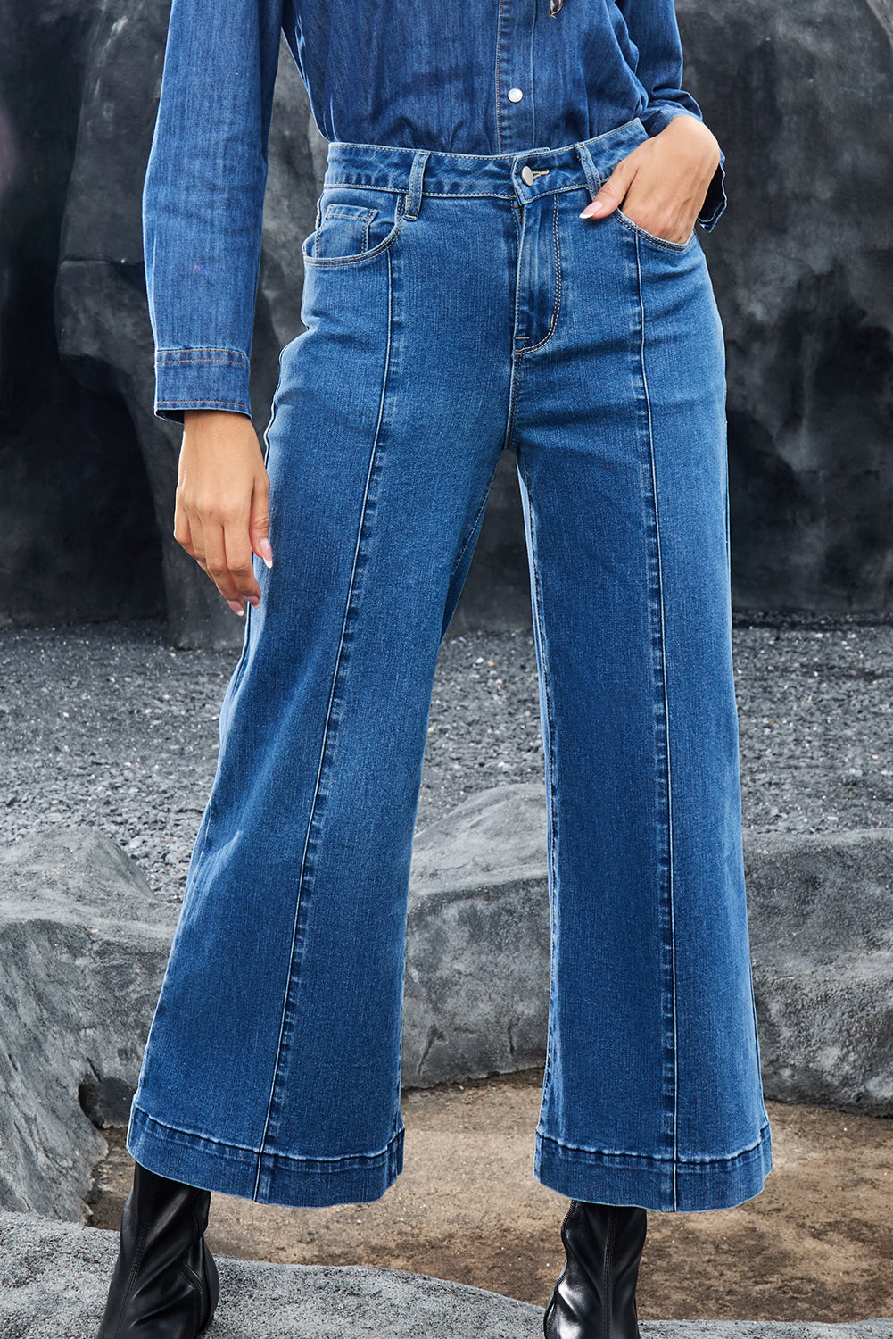 Plain Seam Detail Flared Bottom Ankle Length Jeans