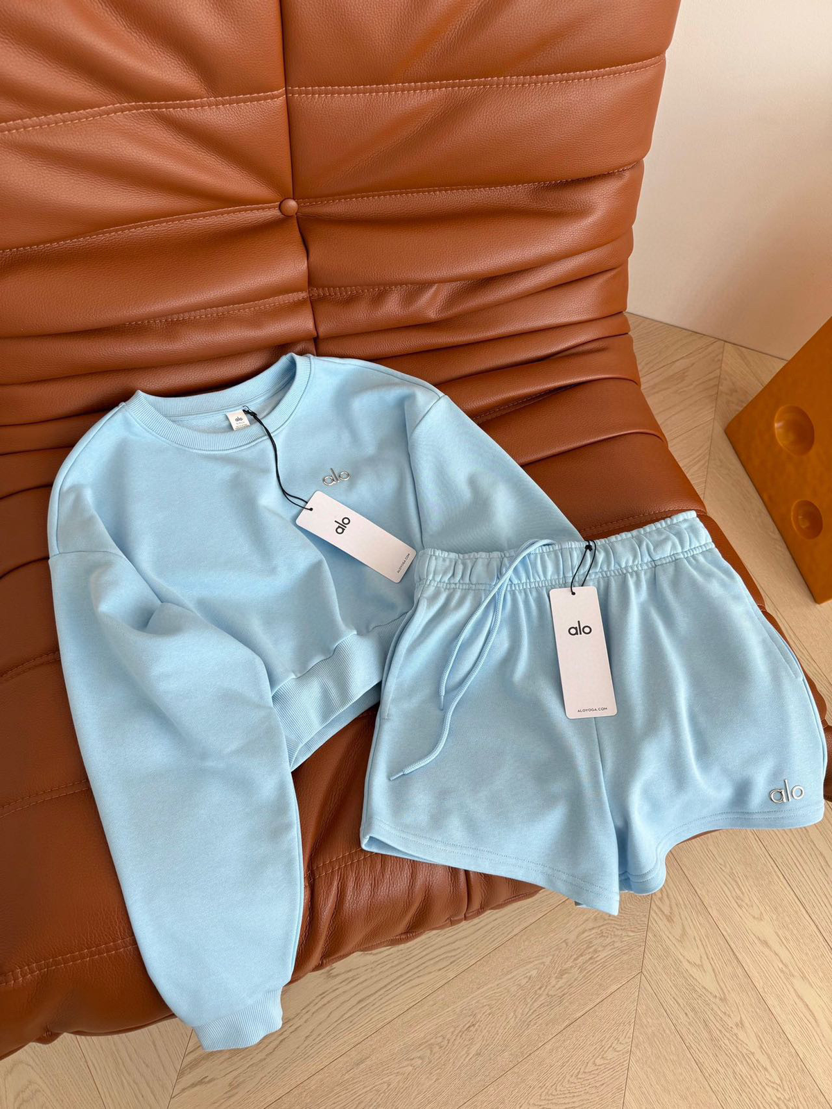 Women's Long-sleeved Sweatshirt + Shorts(WYSA27)