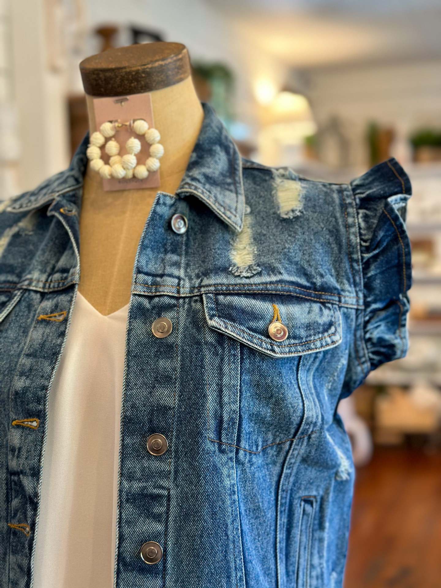 Ripped Pleated Short Sleeve Denim Shirt