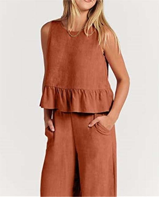 Sleeveless Pleated Vest + Casual Pants