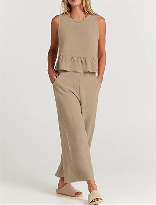 Sleeveless Pleated Vest + Casual Pants